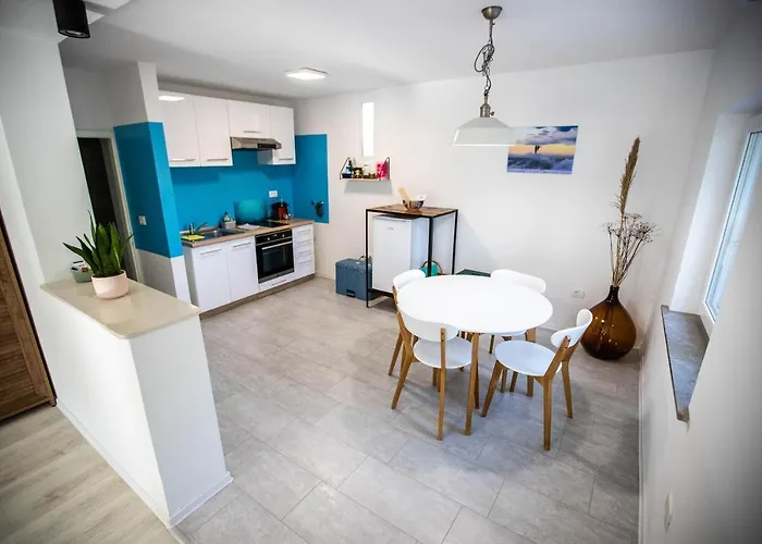 Aloha Apartments